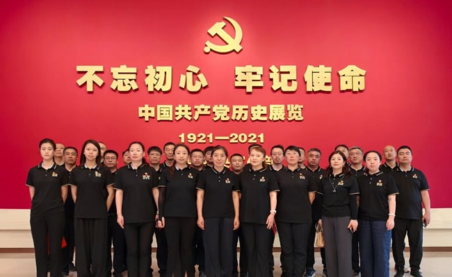 霍尔茨